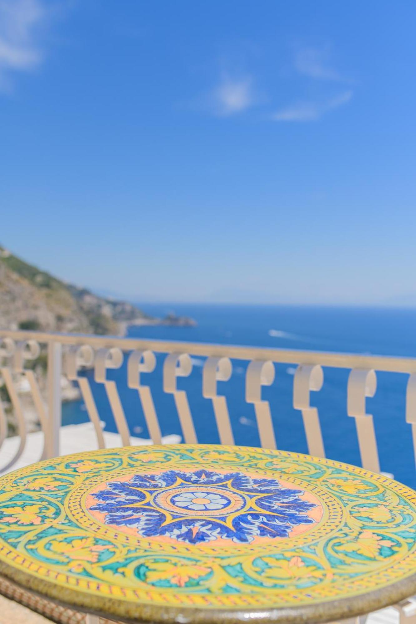 Villa Cristina -No Steps-Amalfi Coast Views -Hot Tube Praiano Exterior photo