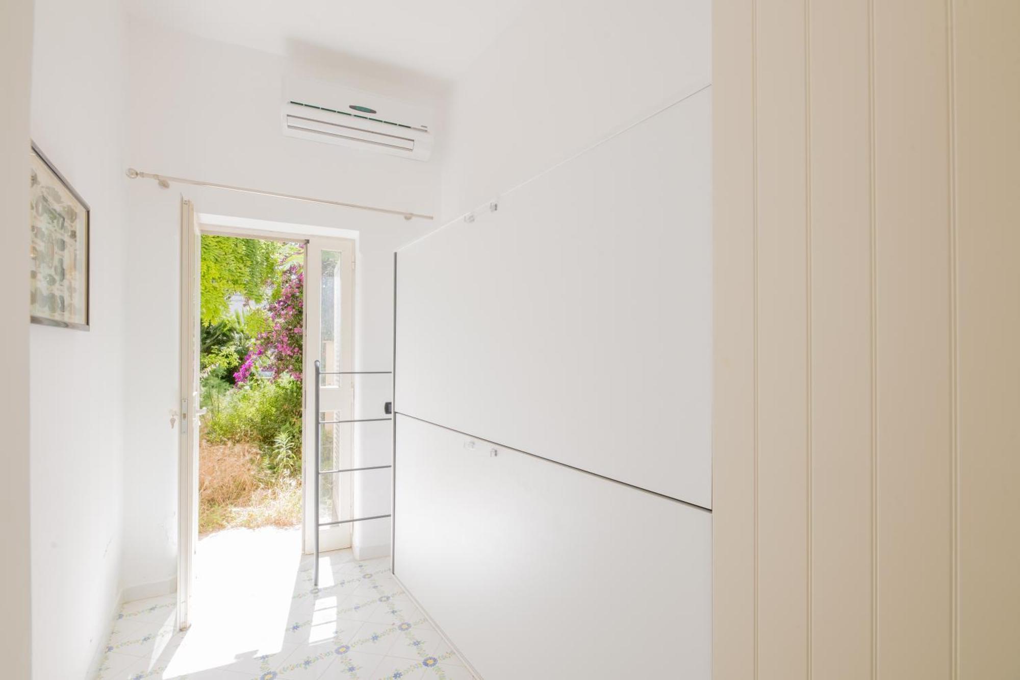 Villa Cristina -No Steps-Amalfi Coast Views -Hot Tube Praiano Exterior photo