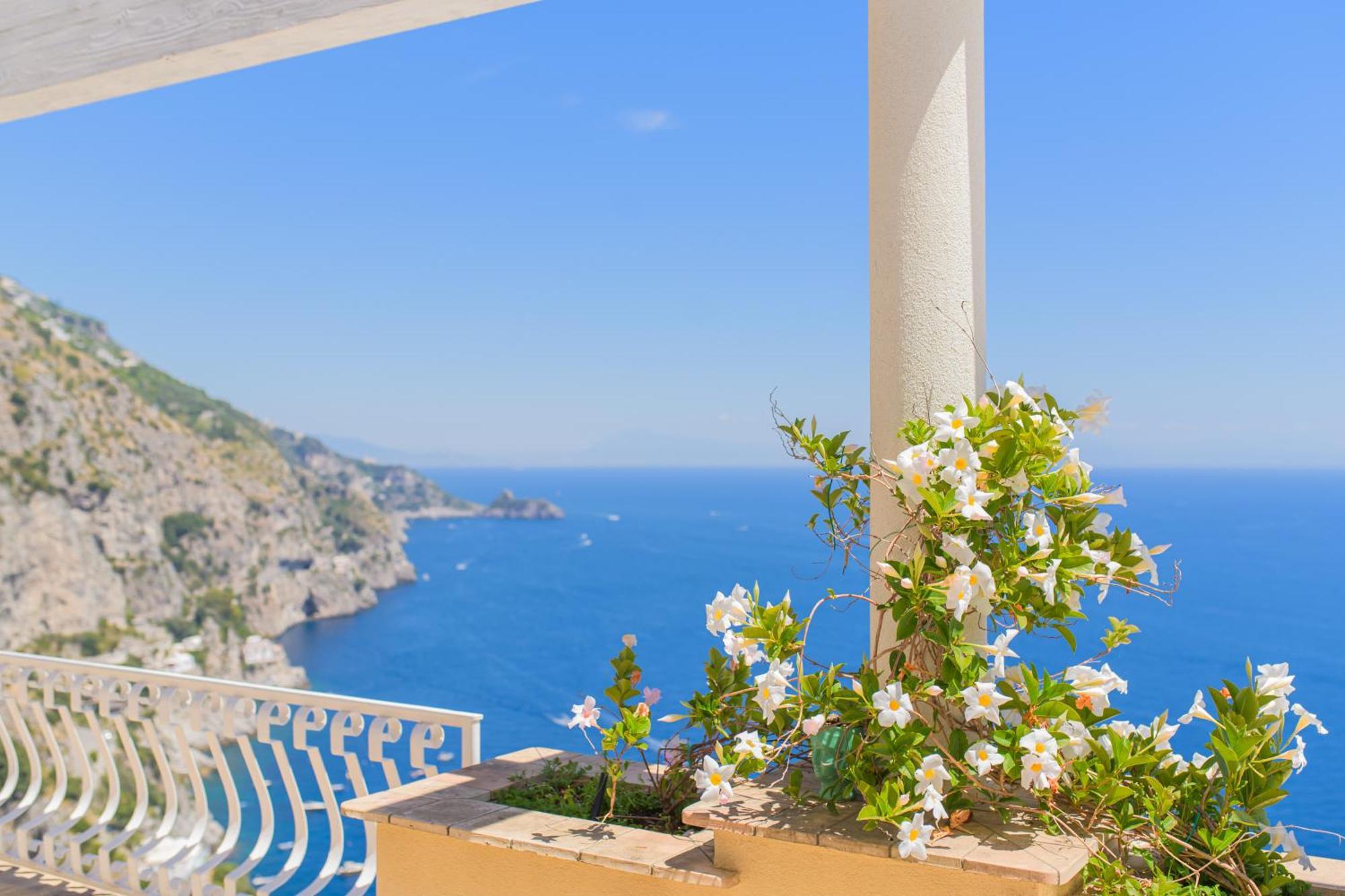 Villa Cristina -No Steps-Amalfi Coast Views -Hot Tube Praiano Exterior photo