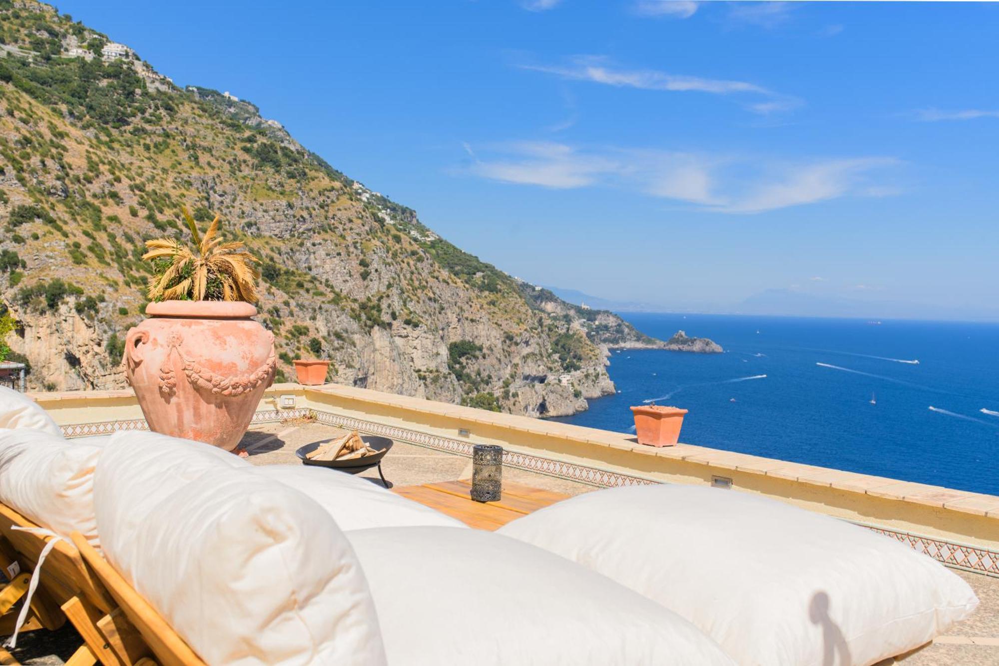 Villa Cristina -No Steps-Amalfi Coast Views -Hot Tube Praiano Exterior photo