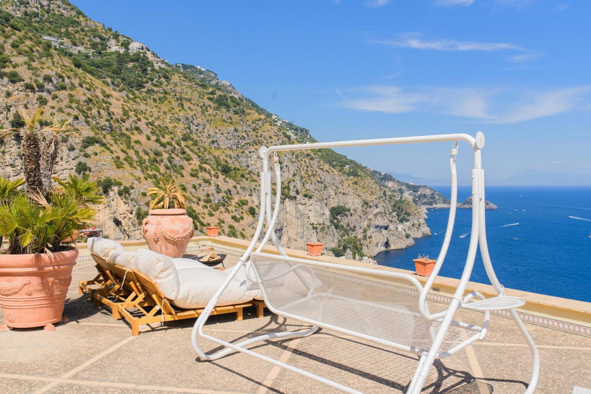 Villa Cristina -No Steps-Amalfi Coast Views -Hot Tube Praiano Exterior photo